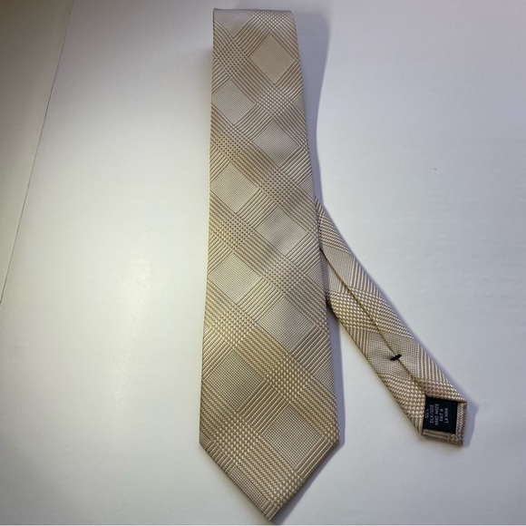 %100 silk hand made tie - Picture 3 of 7